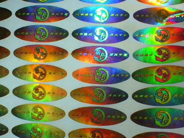 Hologram labels and tags